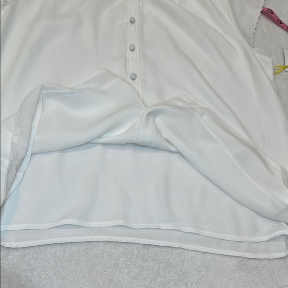 NWT CeCe White Cap Sleeve Button Down Shirt with Peter Pan Collar size M - Picture 13 of 16